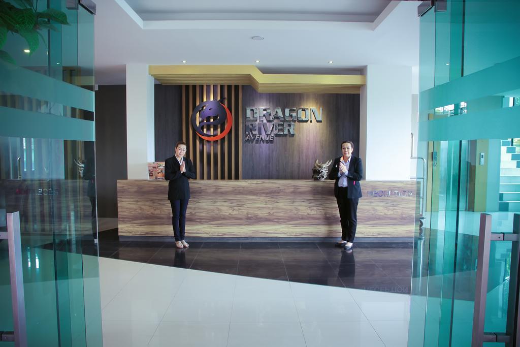 Dragon River Avenue Hotel Phitsanulok Exterior photo